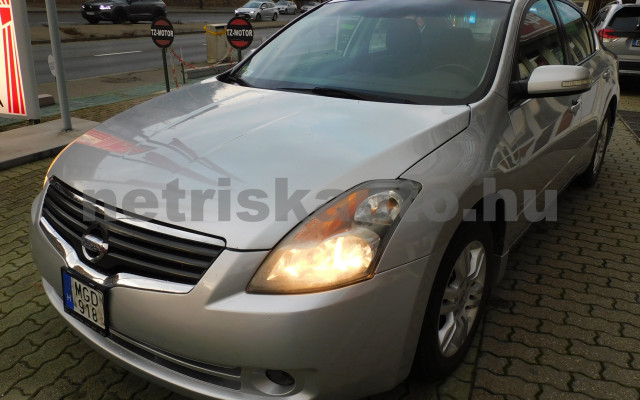 NISSAN Altima Hybrid személygépkocsi - 2488cm3 Hybrid 121324 10/11