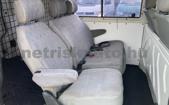 VW Transporter 2.5 Mixto tehergépkocsi 3,5t össztömegig - 2461cm3 Diesel 121415 8/9