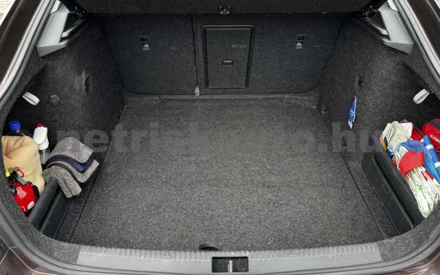 SKODA Octavia 1.6 CR TDI Style személygépkocsi - 1598cm3 Diesel 121391 7/8