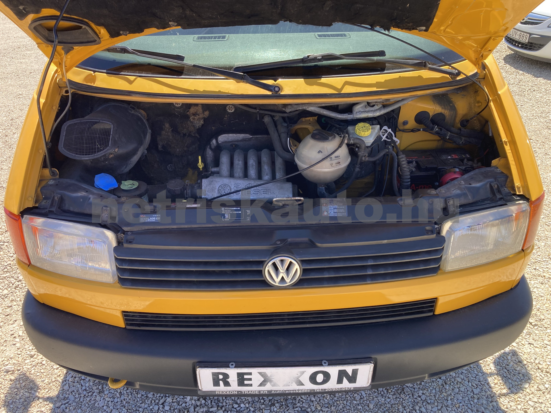 VW Transporter 2.4 7DM 1Z2 F tehergépkocsi 3,5t össztömegig - 2370cm3 Diesel 121242 6/9