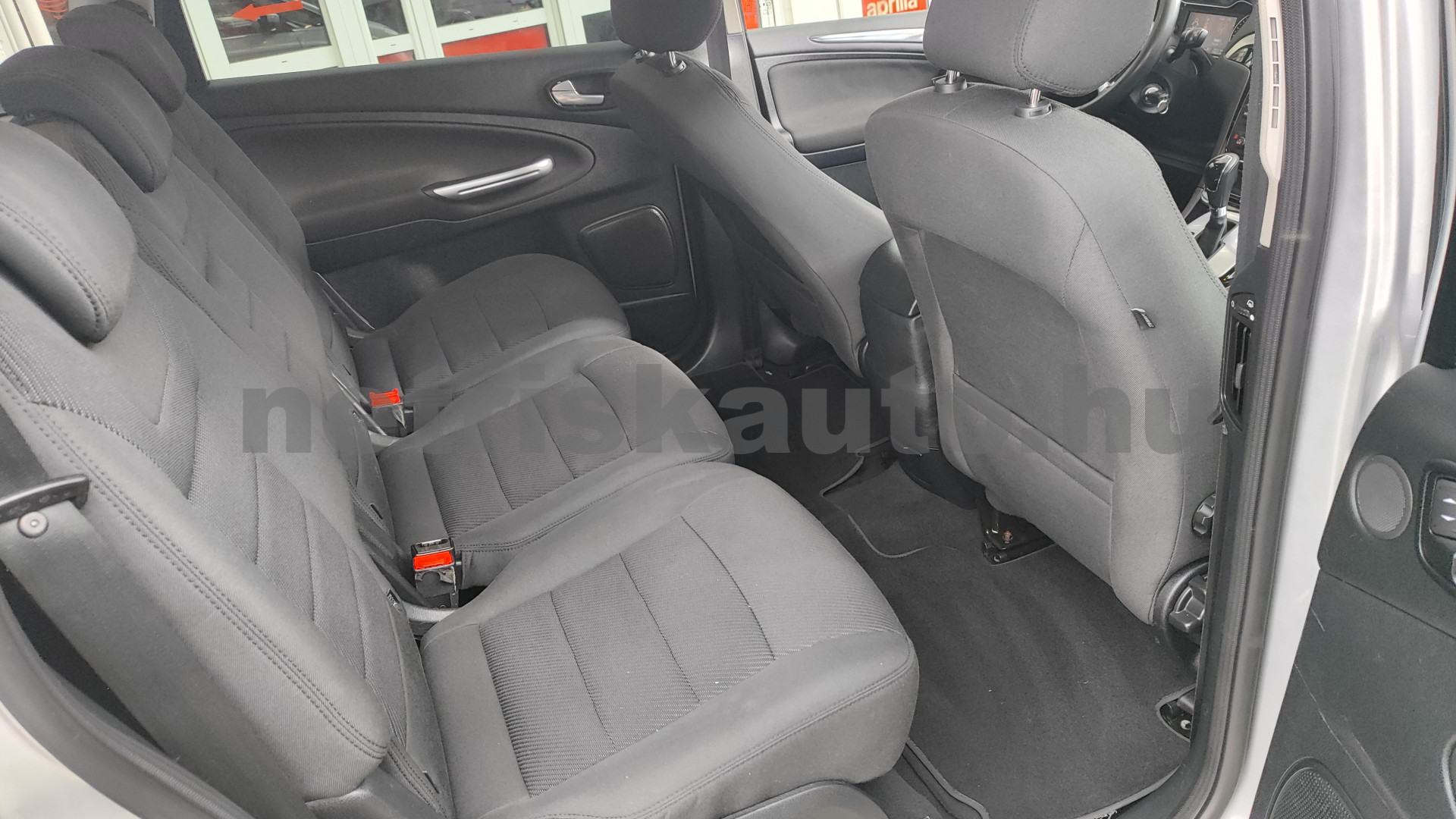 FORD S-Max 2.2 TDCi Titanium Aut. személygépkocsi - 2179cm3 Diesel 121451 9/12