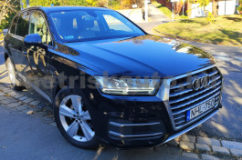 AUDI Q7 3.0 V6 TDI quattro tiptronic személygépkocsi - 2967cm3 Diesel 121310