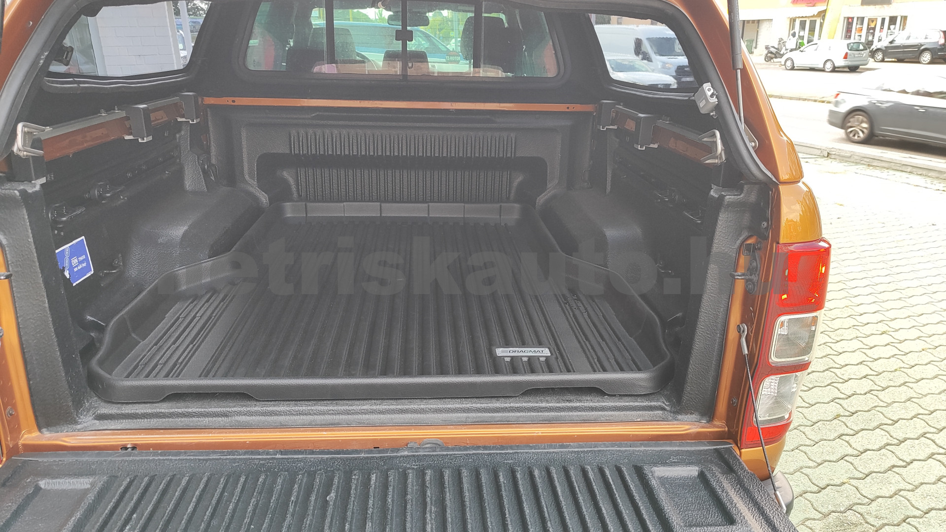 FORD Ranger 2.0 TDCi 4x4 Wild Trak Aut. tehergépkocsi 3,5t össztömegig - 1996cm3 Diesel 121263 10/11