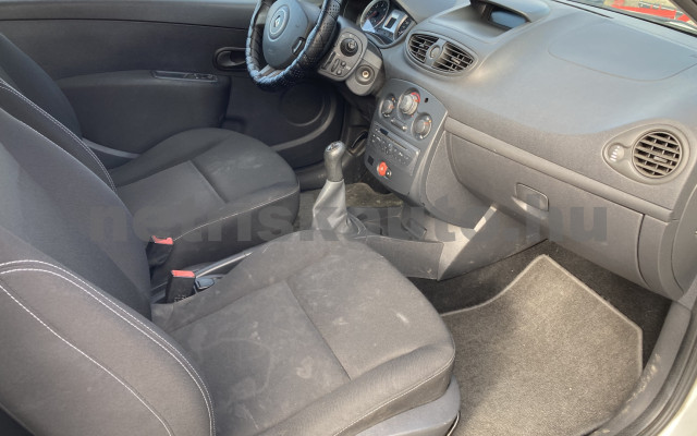 RENAULT Clio 1.5 dCi Authentique tehergépkocsi 3,5t össztömegig - 1461cm3 Diesel 120000 6/8