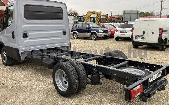 IVECO 50 DailyC 17 3450 Automata 3.5T ALVÁZ,GAR KM,GYÁRI LÉGRUGÓ,BILLENCS ALAP tehergépkocsi 3,5t össztömegig - 2998cm3 Diesel 121325 3/8