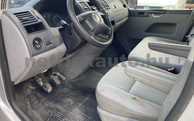 VW Transporter 2.5 TDI 4Motion tehergépkocsi 3,5t össztömegig - 2460cm3 Diesel 121221 7/8