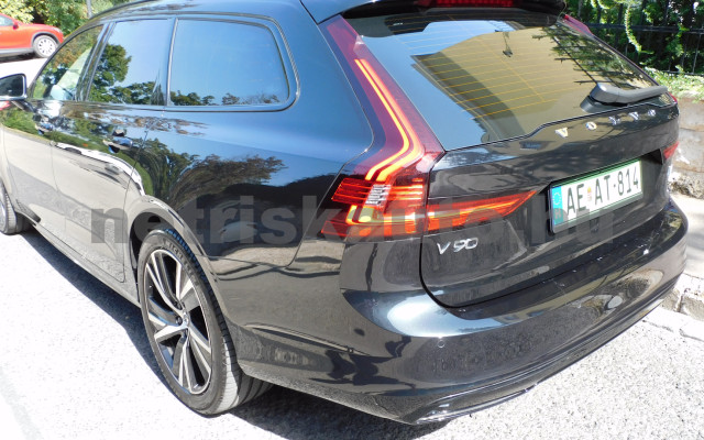 VOLVO V90 2.0 [T6] Rech. Plus Dark AWD Geartr személygépkocsi - 1969cm3 Hybrid 120335 2/12