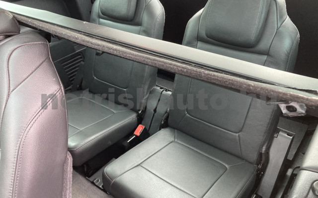 PEUGEOT 5008 2.0 HDi Allure (7 sz.) személygépkocsi - 1997cm3 Diesel 120463 10/12