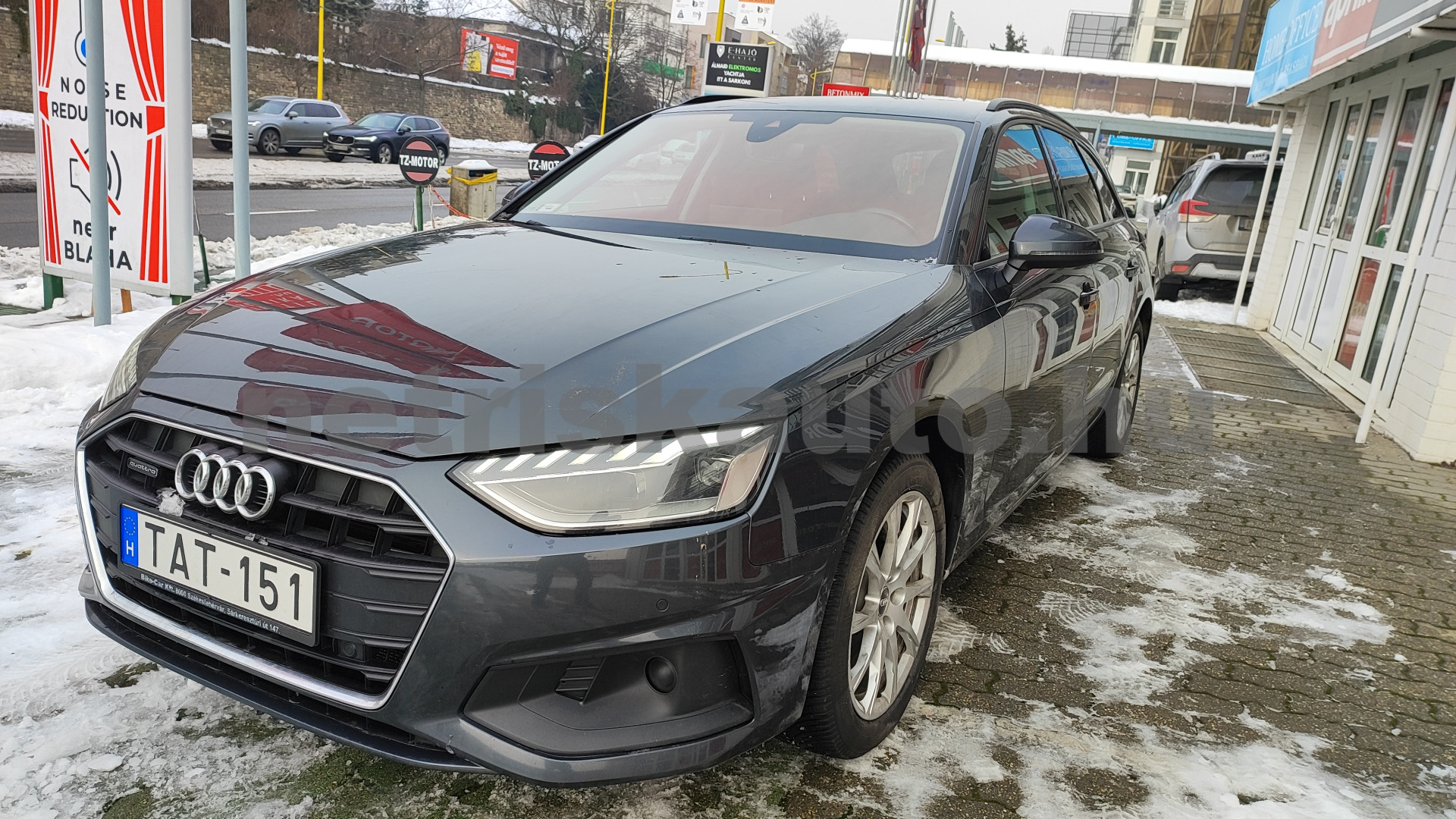 AUDI A4 40 TDI Sport quattro S-tronic személygépkocsi - 1968cm3 Diesel 121371 11/12