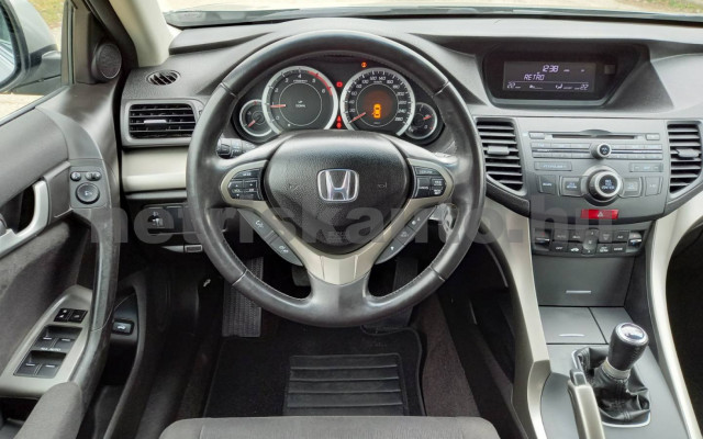 HONDA Accord 2.2 i-DTEC Elegance személygépkocsi - 2199cm3 Diesel 120048 10/39