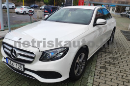 MERCEDES-BENZ E-osztály E 200 4Matic 9G-TRONIC EQ Boost személygépkocsi - 1991cm3 Hybrid 121274