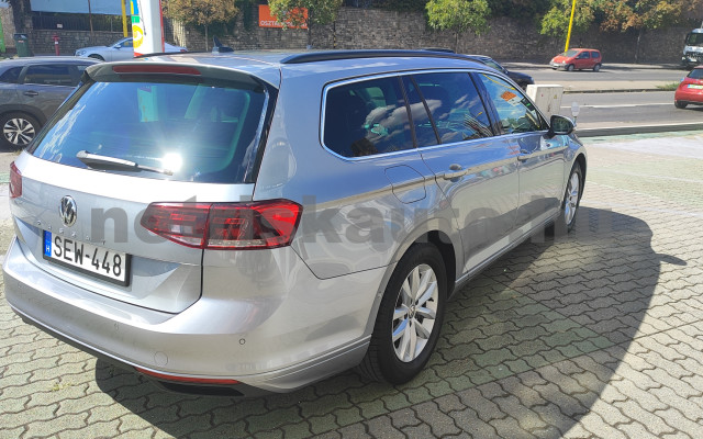 VW Passat 2.0 TDI SCR Business DSG személygépkocsi - 1968cm3 Diesel 121560 2/12