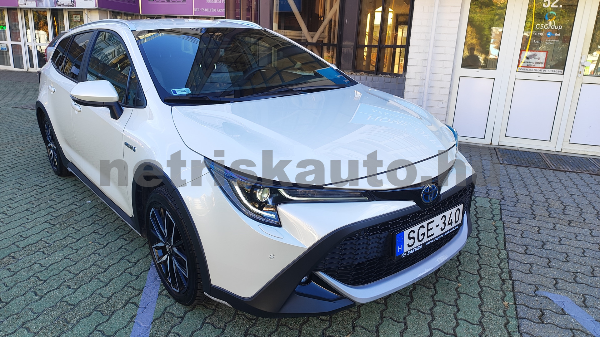 TOYOTA Corolla 1.8 Hybrid Trek e-CVT személygépkocsi - 1798cm3 Hybrid 121589 1/12