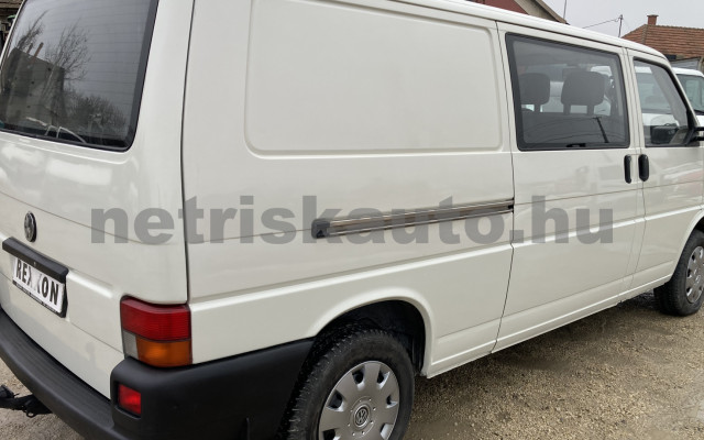 VW Transporter 2.4 Mixto tehergépkocsi 3,5t össztömegig - 2370cm3 Diesel 121377 4/9