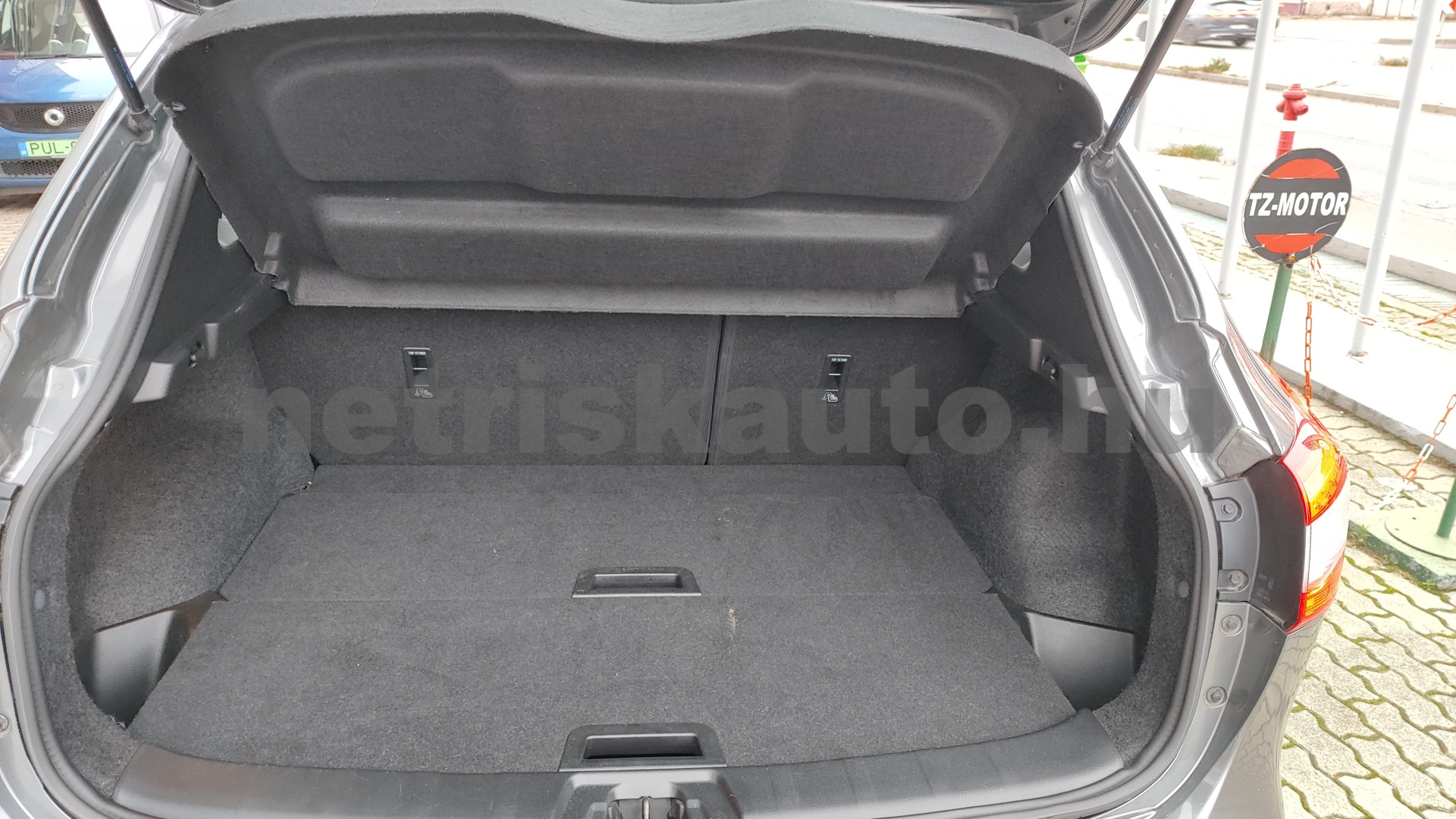 NISSAN Qashqai 1.2 DIG-T Acenta E6 személygépkocsi - 1197cm3 Benzin 121331 10/12