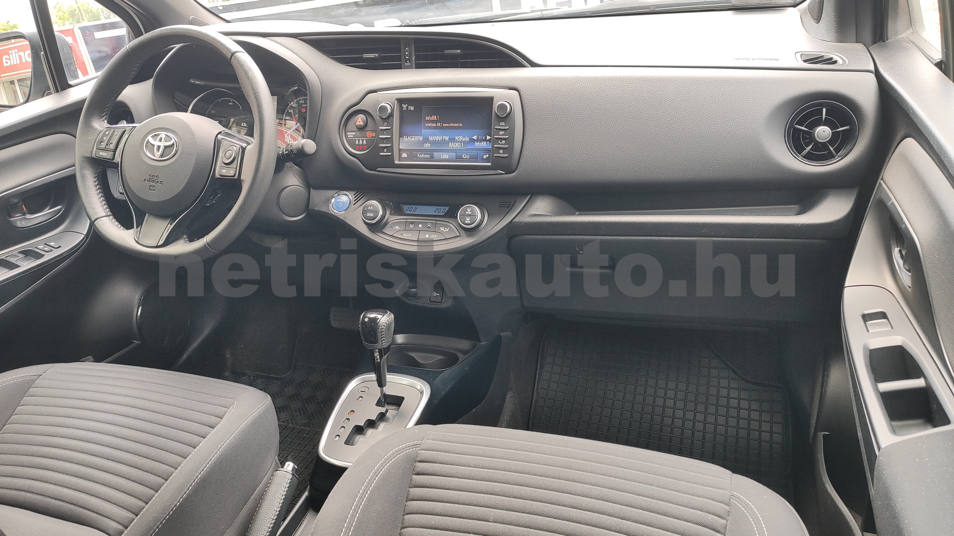 TOYOTA Yaris 1.5 VVT-i Hybrid Sel. W. e-CVT személygépkocsi - 1497cm3 Hybrid 121528 7/12