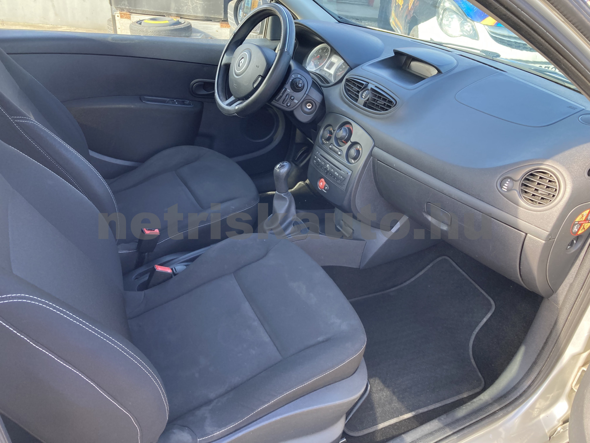 RENAULT Clio III 1.5 dCi Société MAGYAR,KLÍMA,SZÉP ÁL tehergépkocsi 3,5t össztömegig - 1461cm3 Diesel 121056 7/8
