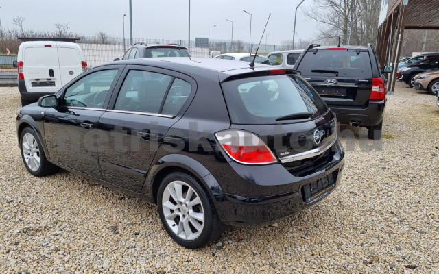 OPEL Astra 1.8 Cosmo személygépkocsi - 1796cm3 Benzin 119993 7/12