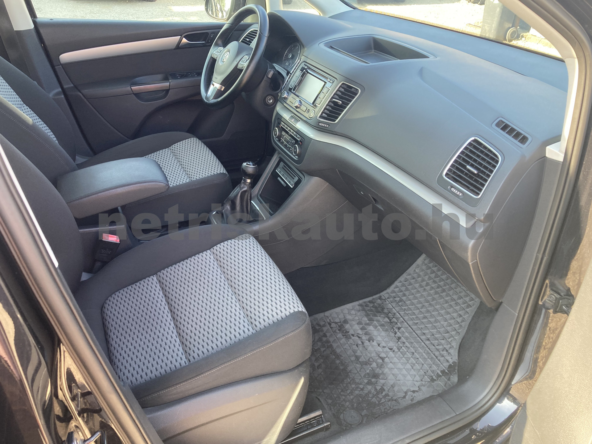 VW Sharan 2.0 CR TDI Trendline személygépkocsi - 1968cm3 Diesel 121254 8/11