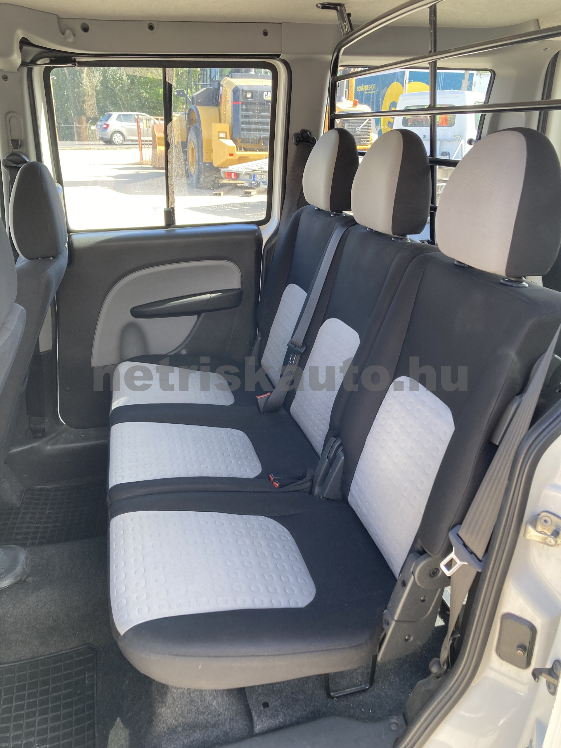 FIAT Dobló 1.9 JTD SX Dynamic tehergépkocsi 3,5t össztömegig - 1910cm3 Diesel 121590 8/10