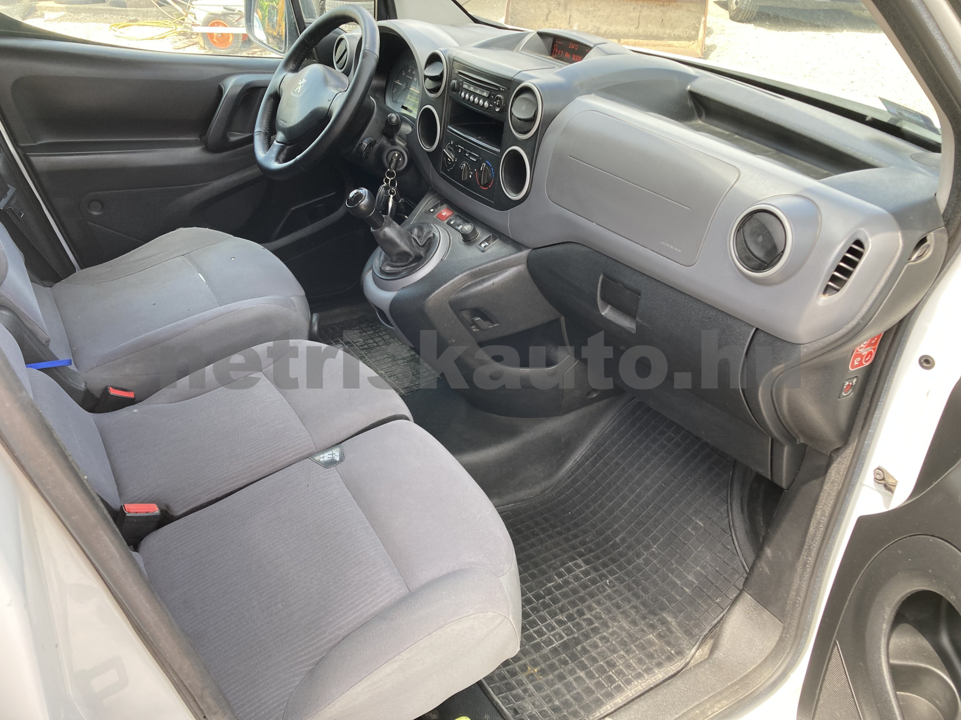 PEUGEOT Partner 1.6 HDi Active L1 tehergépkocsi 3,5t össztömegig - 1560cm3 Diesel 121489 7/9