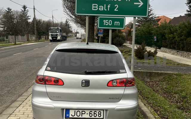 SEAT Ibiza 1.4 16V Reference személygépkocsi - 1390cm3 Benzin 121344 6/12
