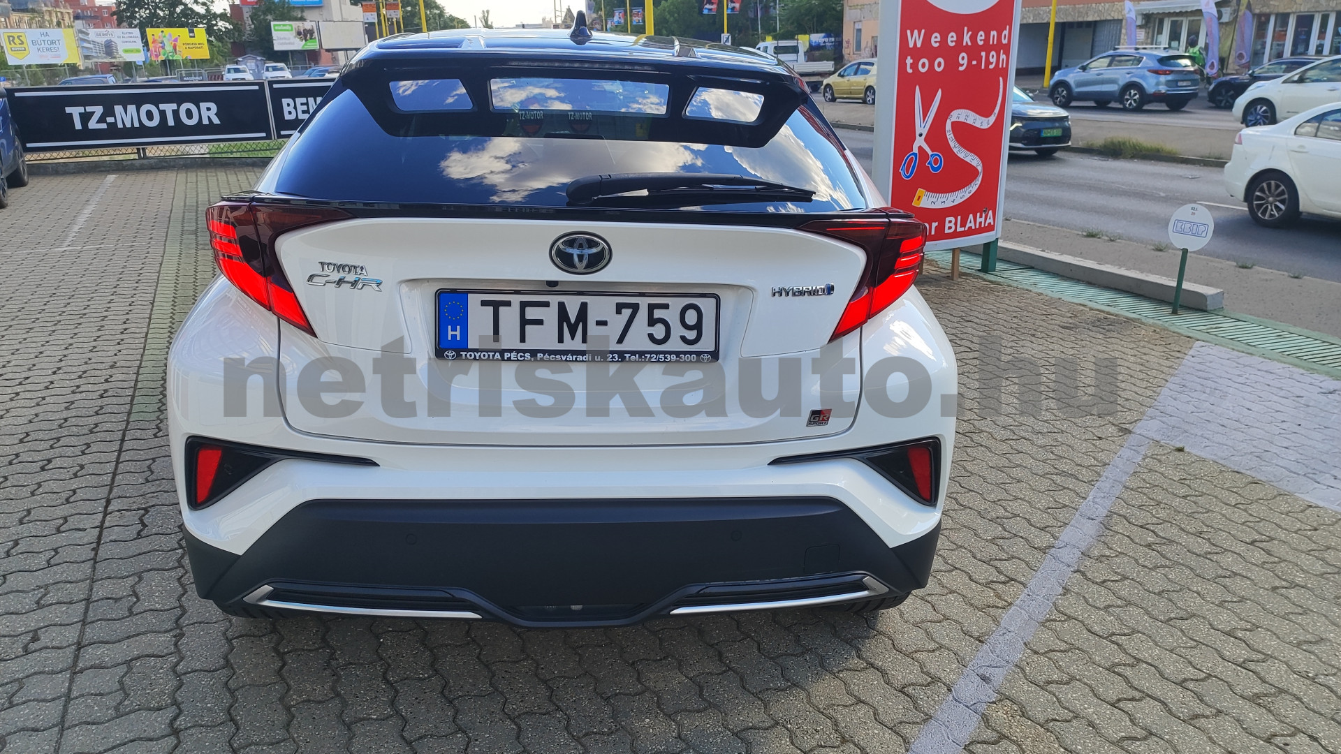 TOYOTA C-HR 2.0 Hybrid GR Sport e-CVT személygépkocsi - 1987cm3 Hybrid 121532 4/12