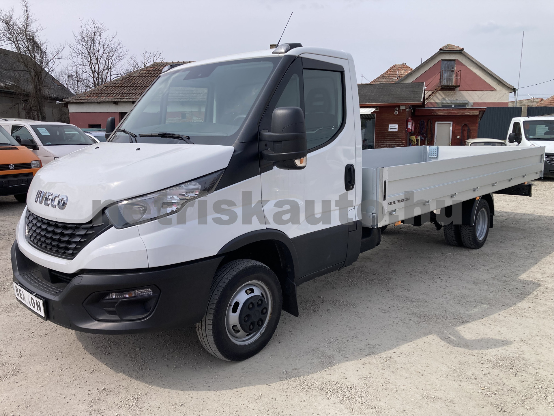 IVECO Egyéb tehergépkocsi 3,5t össztömegig - 2998cm3 Diesel 121426 2/8