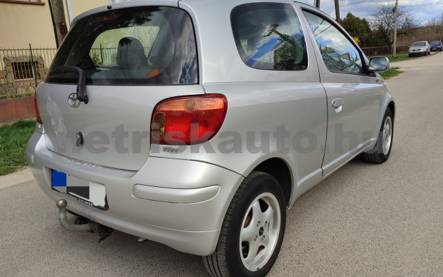 TOYOTA Yaris 1.3 Blue Ice személygépkocsi - 1298cm3 Benzin 120201 2/6