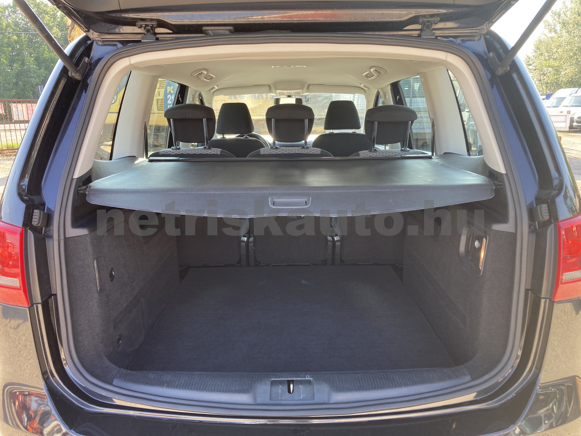 VW Sharan 2.0 CR TDI Trendline személygépkocsi - 1968cm3 Diesel 121254 11/11