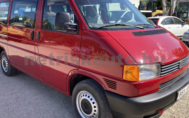 VW TRANSPORTER T4 2.5 7DB 1T2 MAGYAR,1 GAZDÁS,SZERVIZKÖNYVES személygépkocsi - 2461cm3 Diesel 121175 2/10