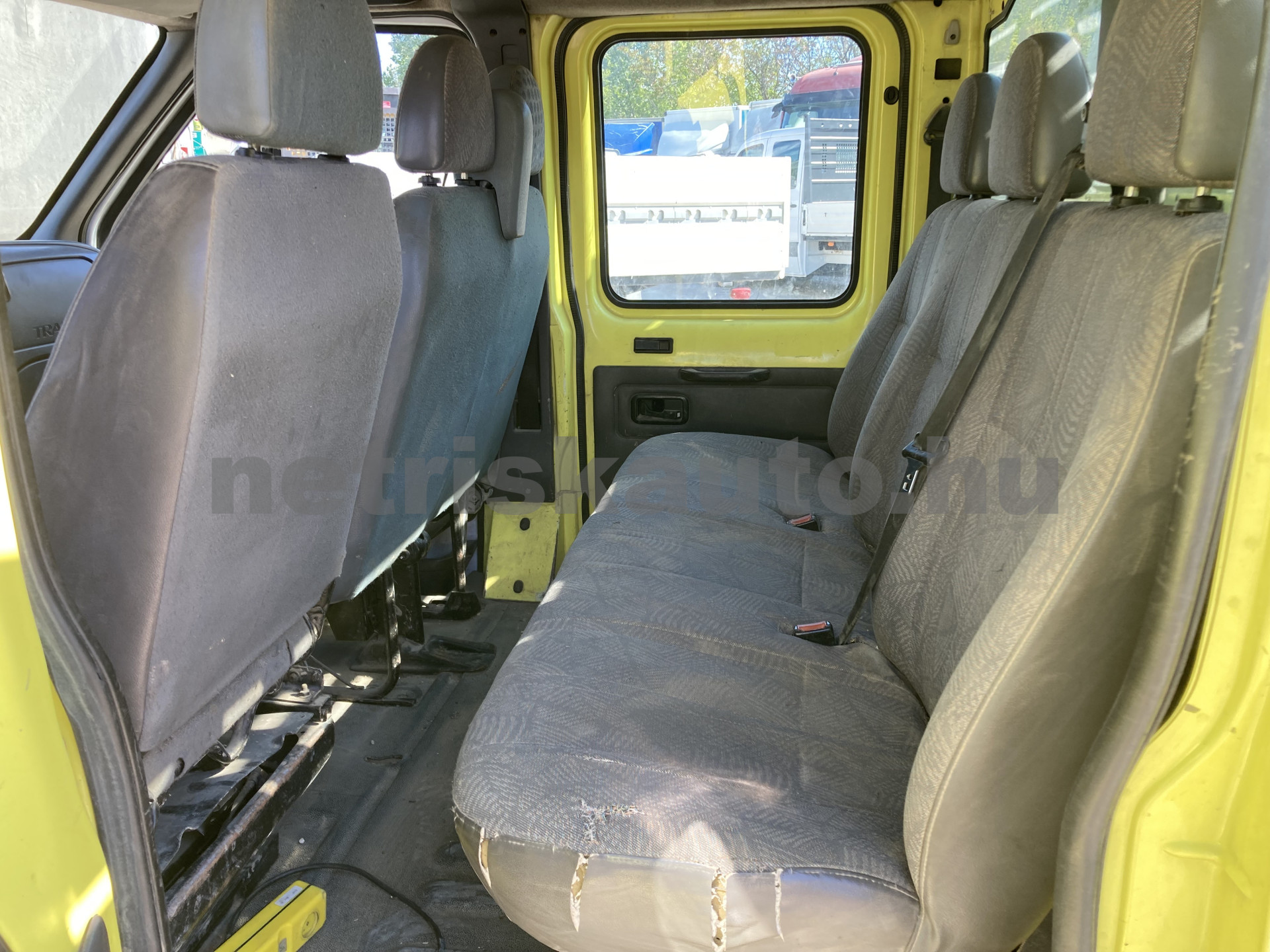 FORD Transit 2.4 TDCi 350 L EF TDCi tehergépkocsi 3,5t össztömegig - 2402cm3 Diesel 121460 10/10