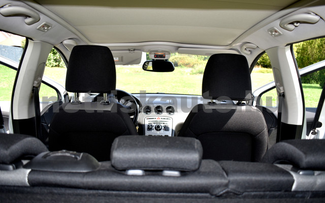 PEUGEOT 308 1.6 e-HDi Access személygépkocsi - 1560cm3 Diesel 121258 6/11