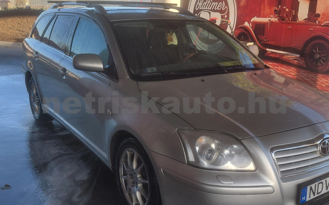 TOYOTA Avensis 2.0 D személygépkocsi - 1995cm3 Diesel 121370 4/5