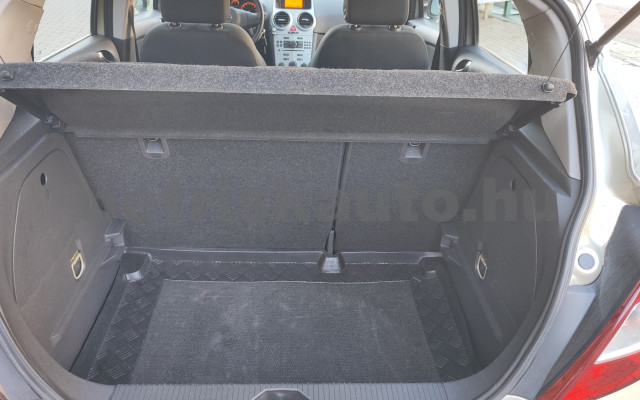 OPEL Corsa 1.4 Enjoy Aut. személygépkocsi - 1364cm3 Benzin 121583 10/12
