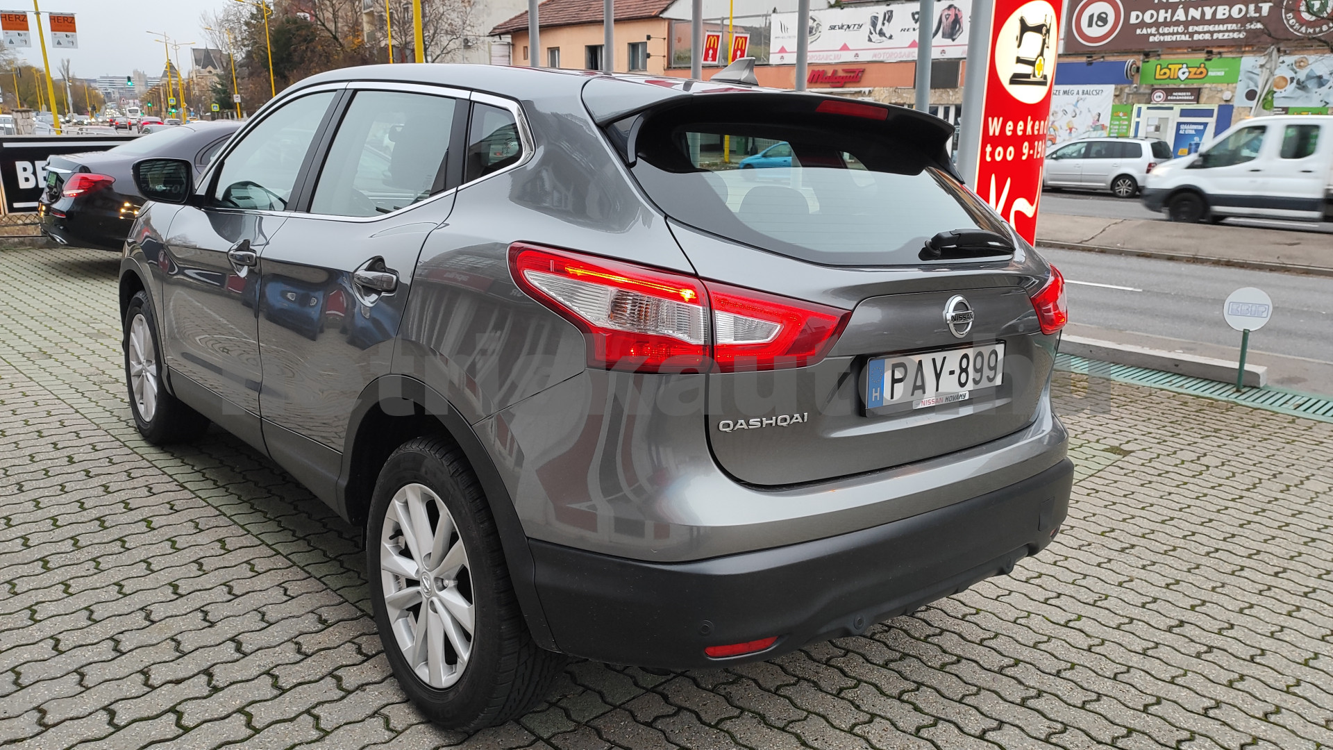 NISSAN Qashqai 1.2 DIG-T Acenta E6 személygépkocsi - 1197cm3 Benzin 121331 2/12