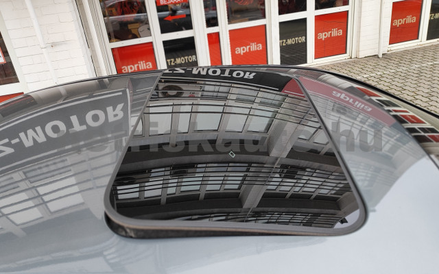 MERCEDES-BENZ C-osztály C 200 4Matic 9G-TRONIC személygépkocsi - 1991cm3 Benzin 121345 8/12