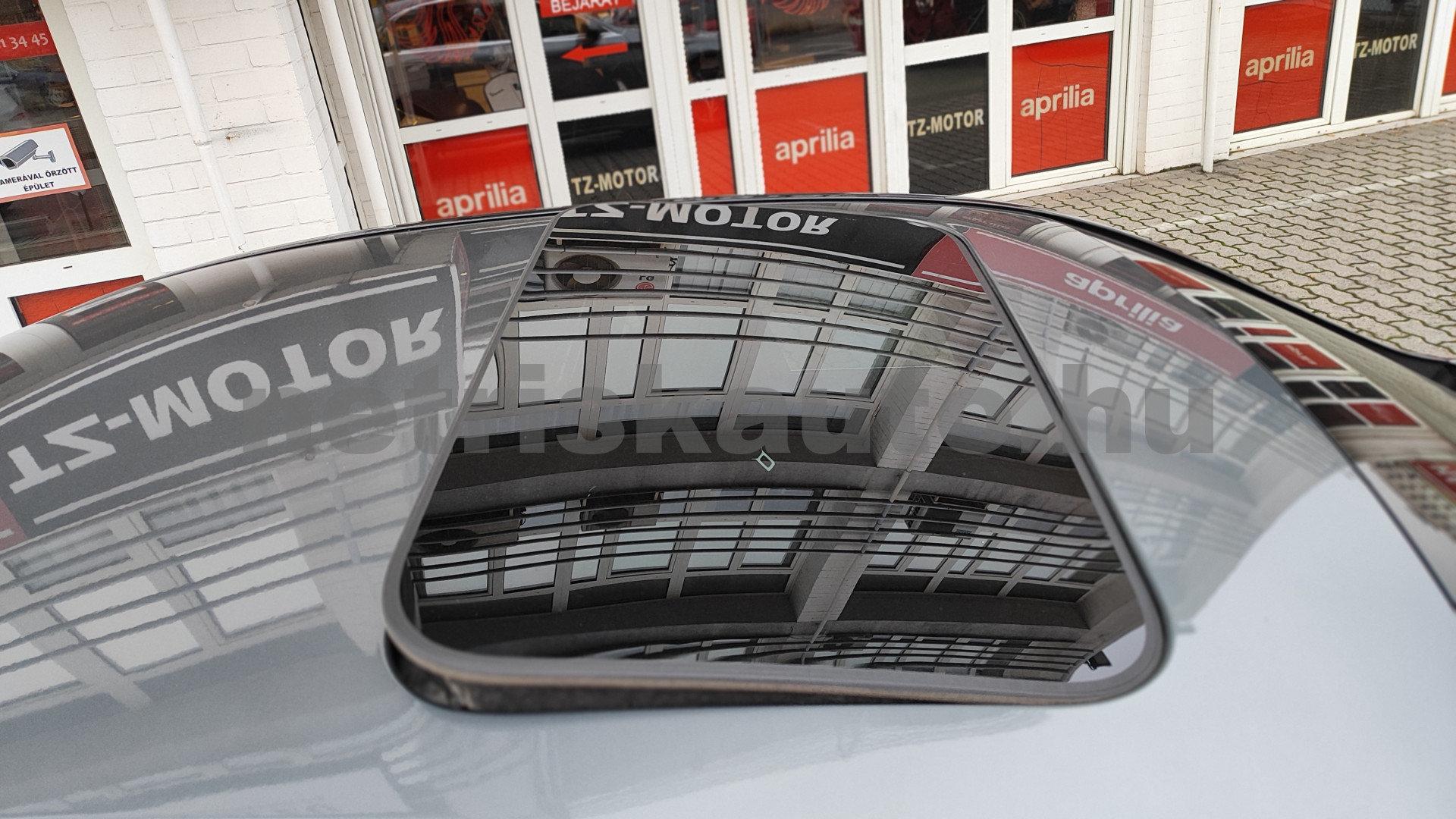 MERCEDES-BENZ C-osztály C 200 4Matic 9G-TRONIC személygépkocsi - 1991cm3 Benzin 121345 8/12