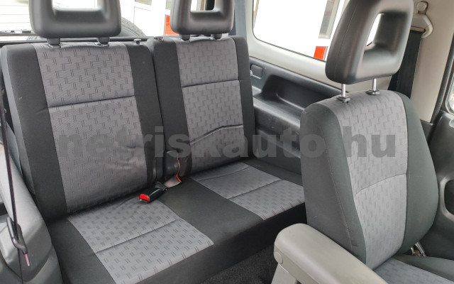 SUZUKI Jimny 1.3 4WD AC CD 15''AW személygépkocsi - 1328cm3 Benzin 121353 9/12