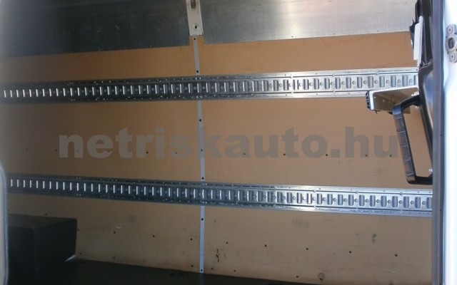 IVECO 35 35 S 17 V 4100 H2 Aut. tehergépkocsi 3,5t össztömegig - 2998cm3 Diesel 27706 5/10