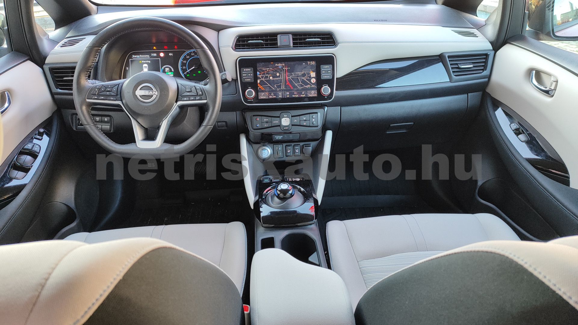 NISSAN Leaf N-Connecta 40kWh Aut. személygépkocsi - cm3 Kizárólag elektromos 121309 3/5