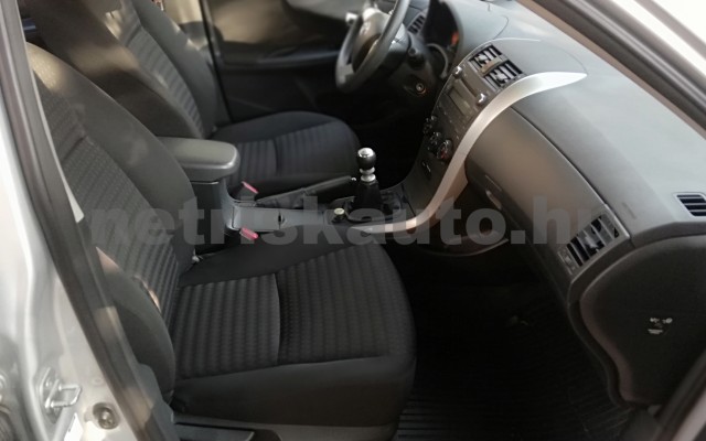 TOYOTA Corolla 1.33 Live személygépkocsi - 1329cm3 Benzin 119844 5/11