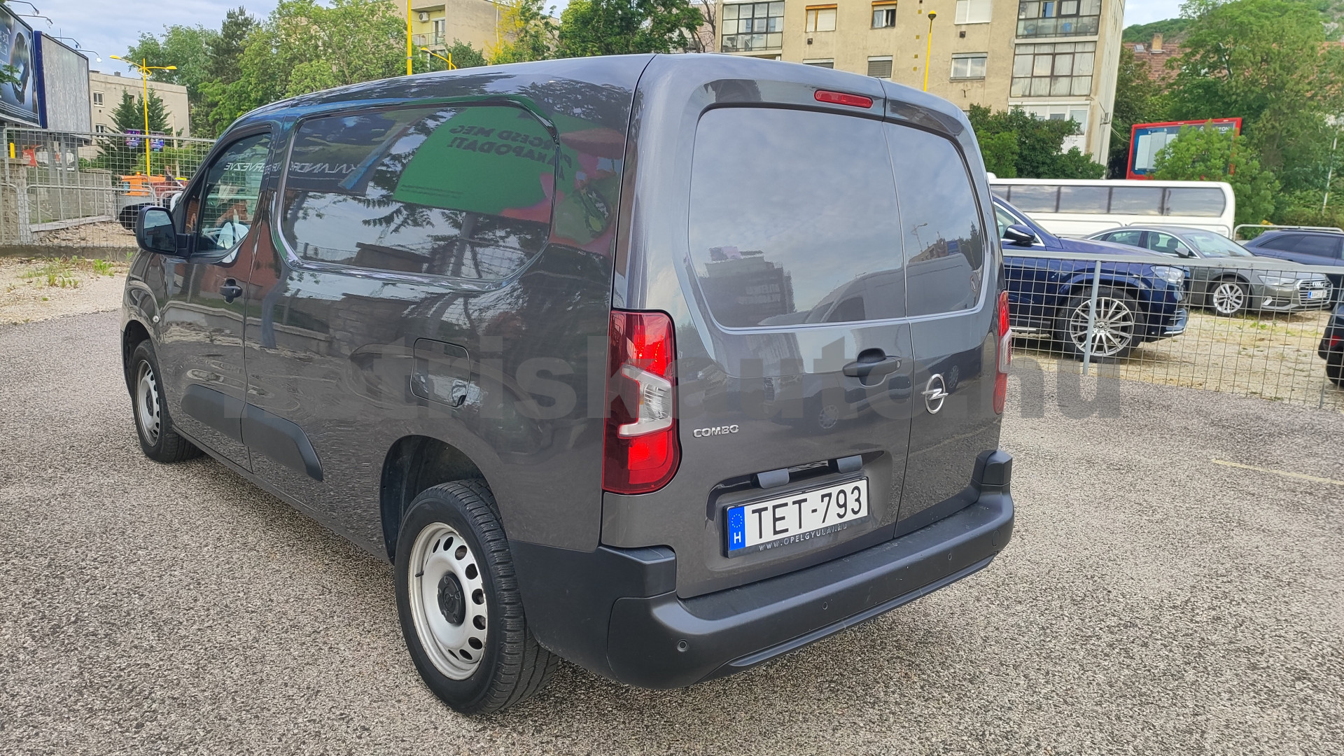 OPEL Combo 1.5 DTH L2H1 2.4t Cargo E. tehergépkocsi 3,5t össztömegig - 1499cm3 Diesel 121474 2/11