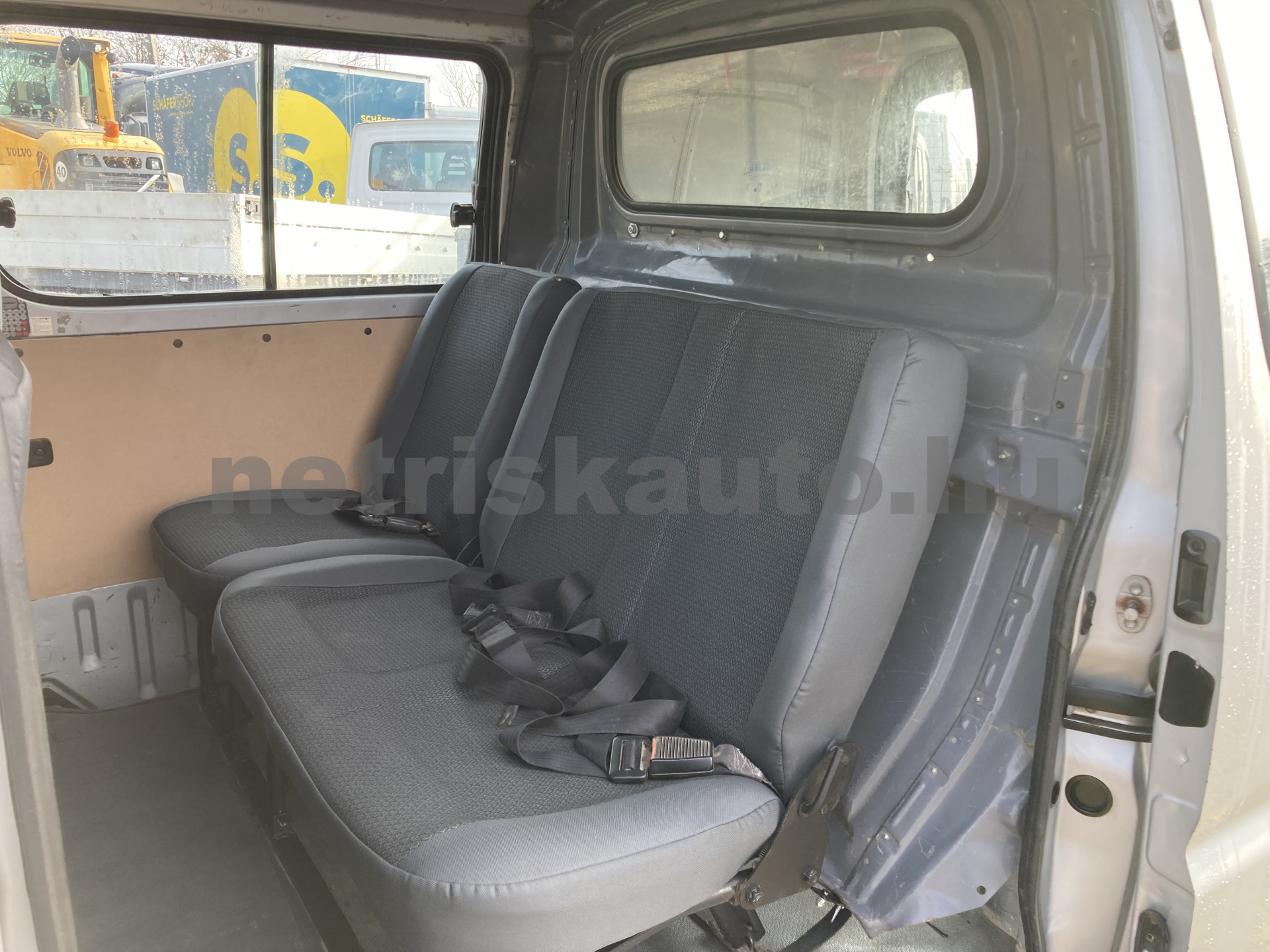 TOYOTA Hi-Ace 2.4 D Panel Van tehergépkocsi 3,5t össztömegig - 2446cm3 Diesel 121356 8/10