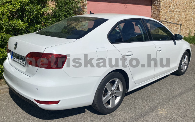 VW Jetta 1.2 TSI Comfortline személygépkocsi - 1197cm3 Benzin 121444 12/12