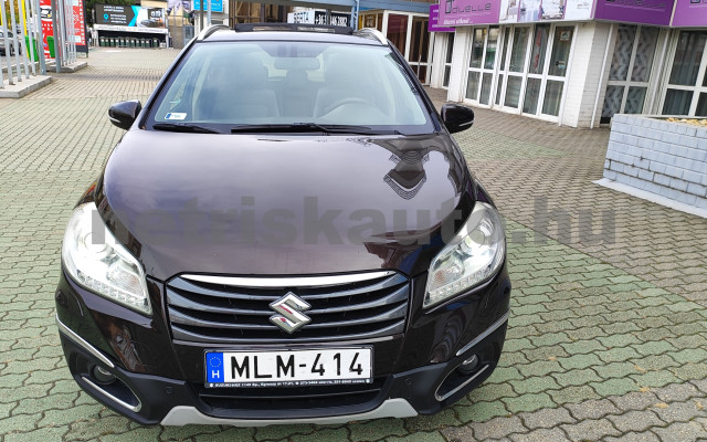 SUZUKI SX4 S-Cross 1.6 DDiS GLX 4WD napfénytető, EASS személygépkocsi - 1598cm3 Diesel 121293 3/12