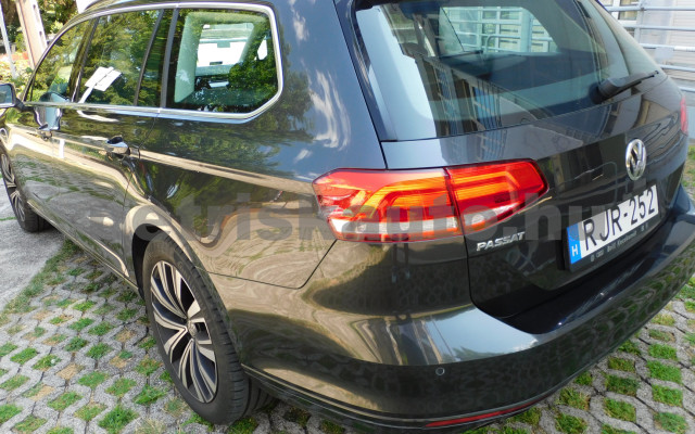 VW Passat 2.0 TDI BMT SCR Business 4Mot. DSG személygépkocsi - 1968cm3 Diesel 120326 2/12