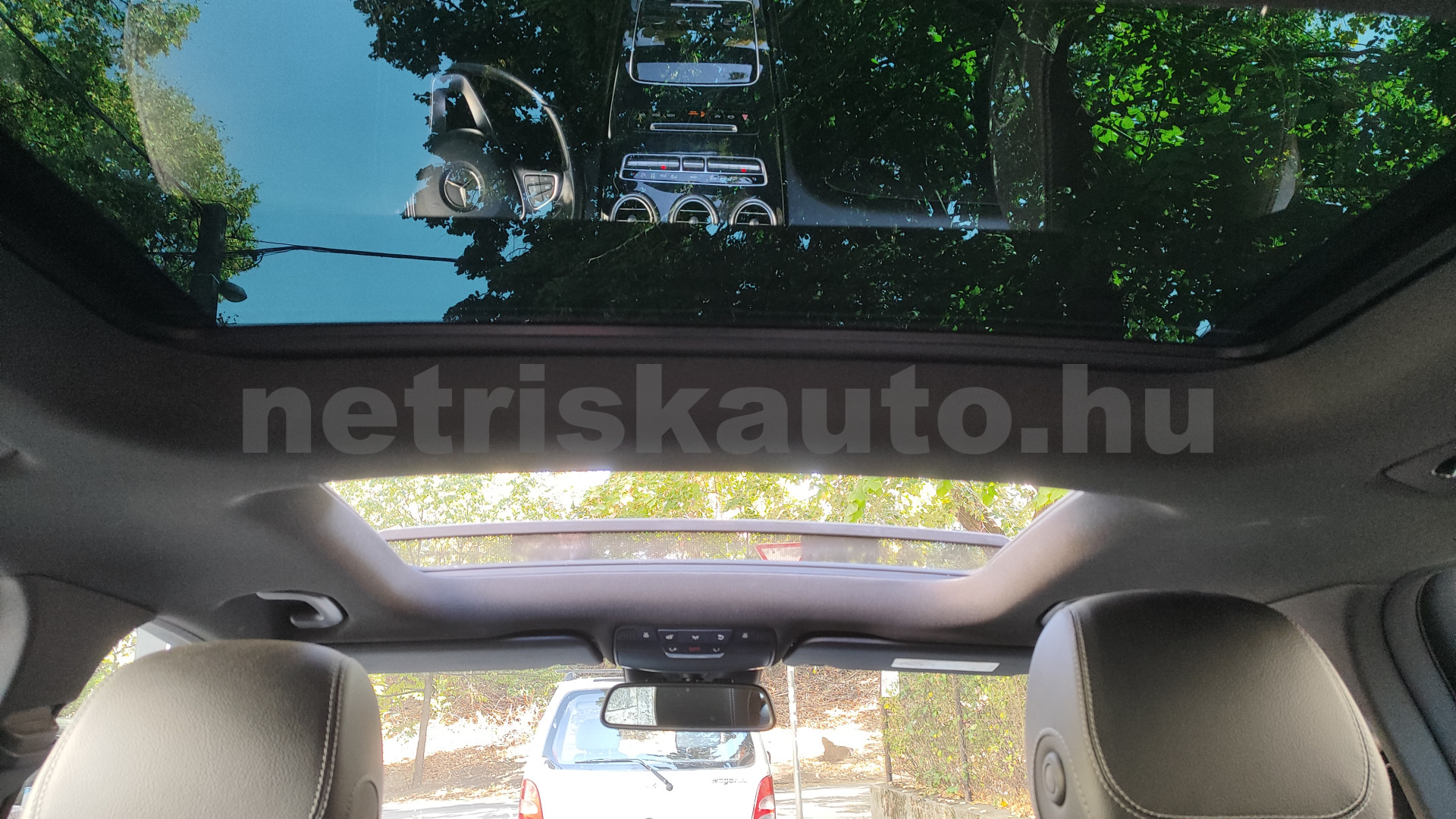 MERCEDES-BENZ GLC-osztály GLC 220 d 4Matic 9G-TRONIC személygépkocsi - 2143cm3 Diesel 121610 8/12