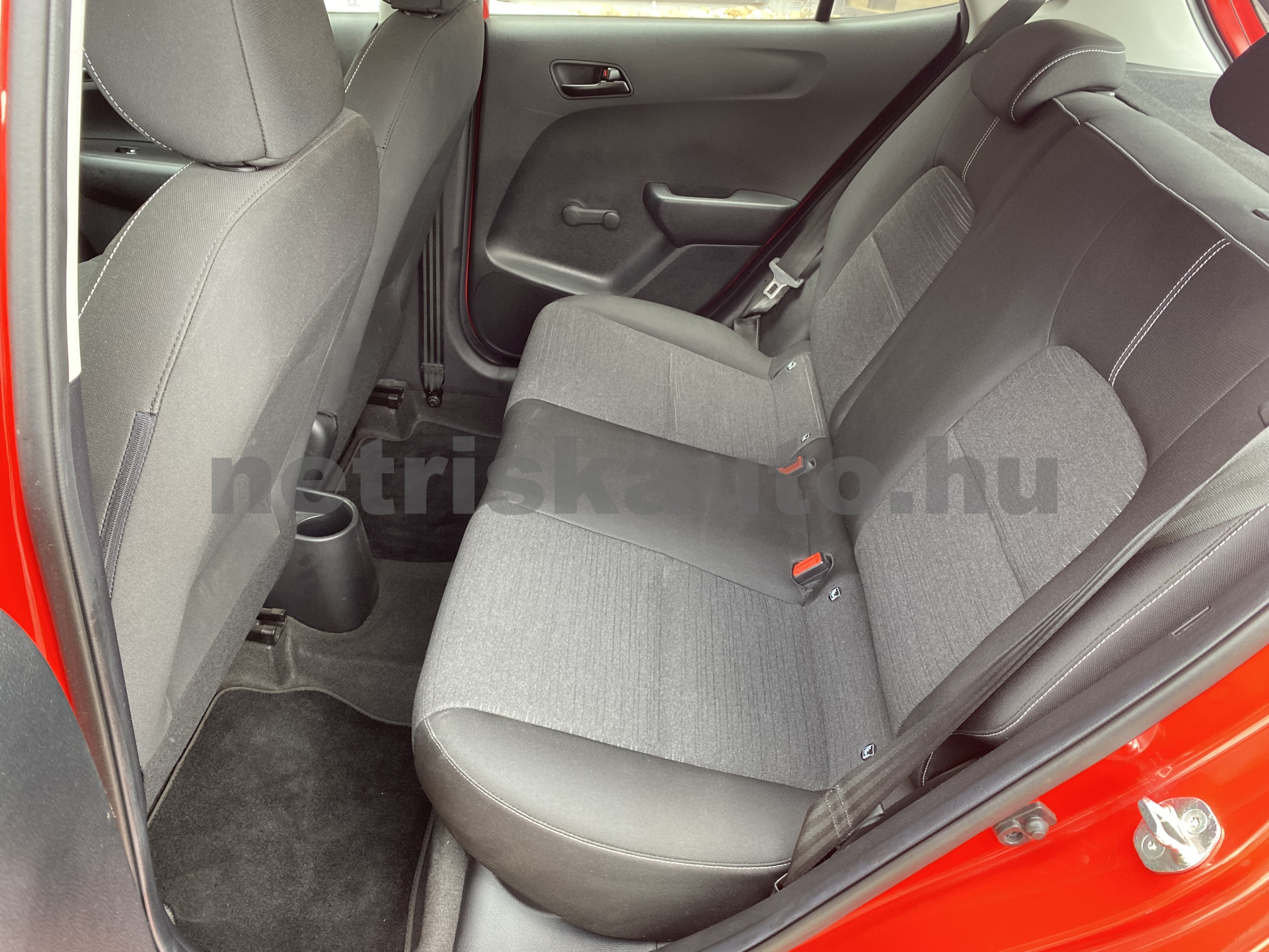 KIA Picanto 1.0 DPI Silver személygépkocsi - 998cm3 Benzin 121531 9/12