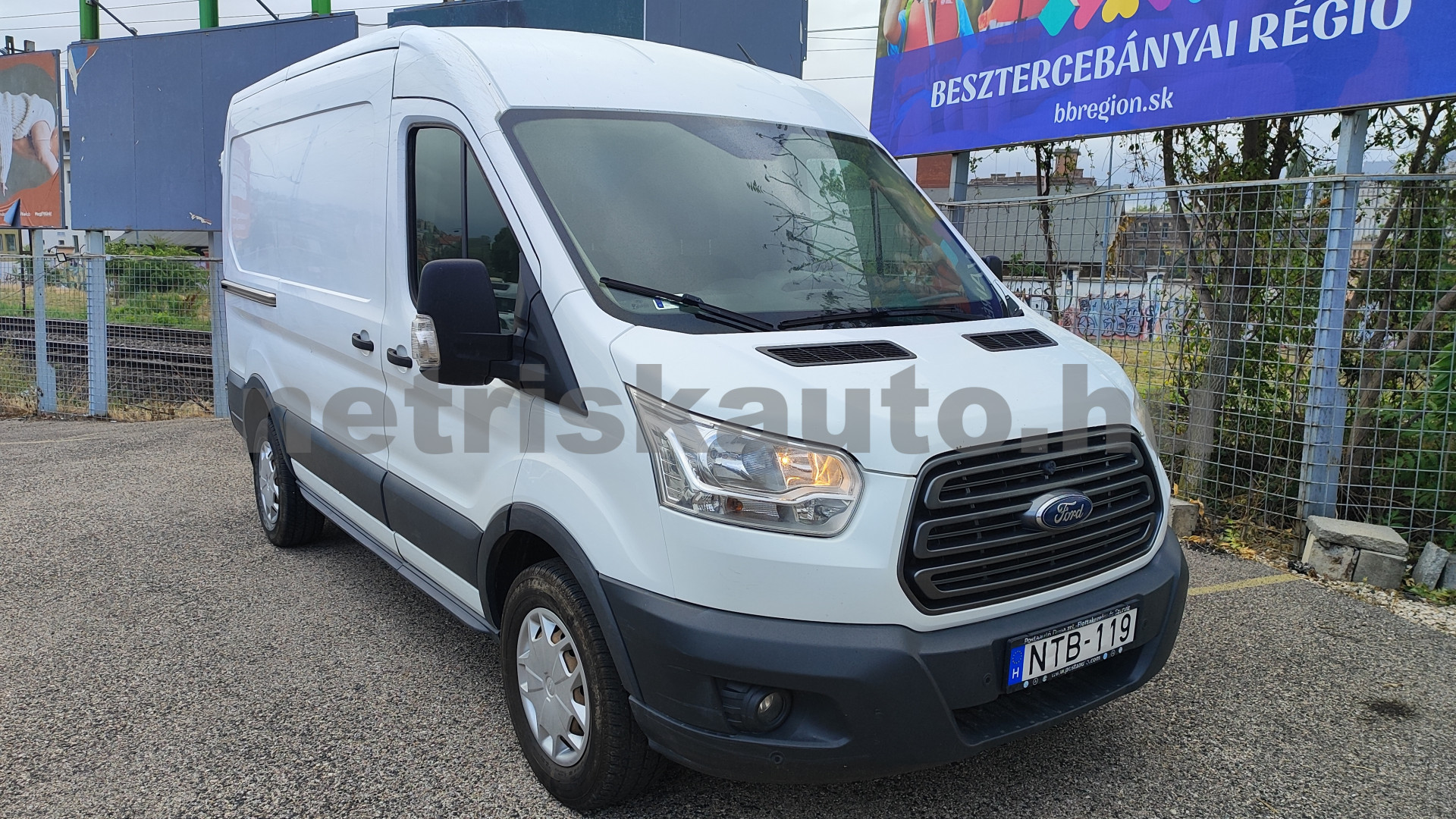 FORD Transit 2.0 TDCi 350 MWB Trend tehergépkocsi 3,5t össztömegig - 1998cm3 Diesel 121507 1/12